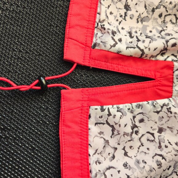 Guess Los Angeles Womens XL red windbreaker adjustable rain jacket full zip hood - Picture 10 of 16